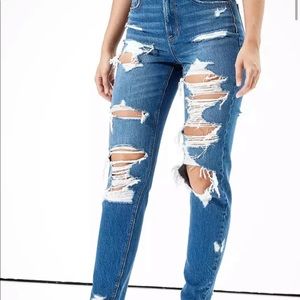AE MOM JEANS